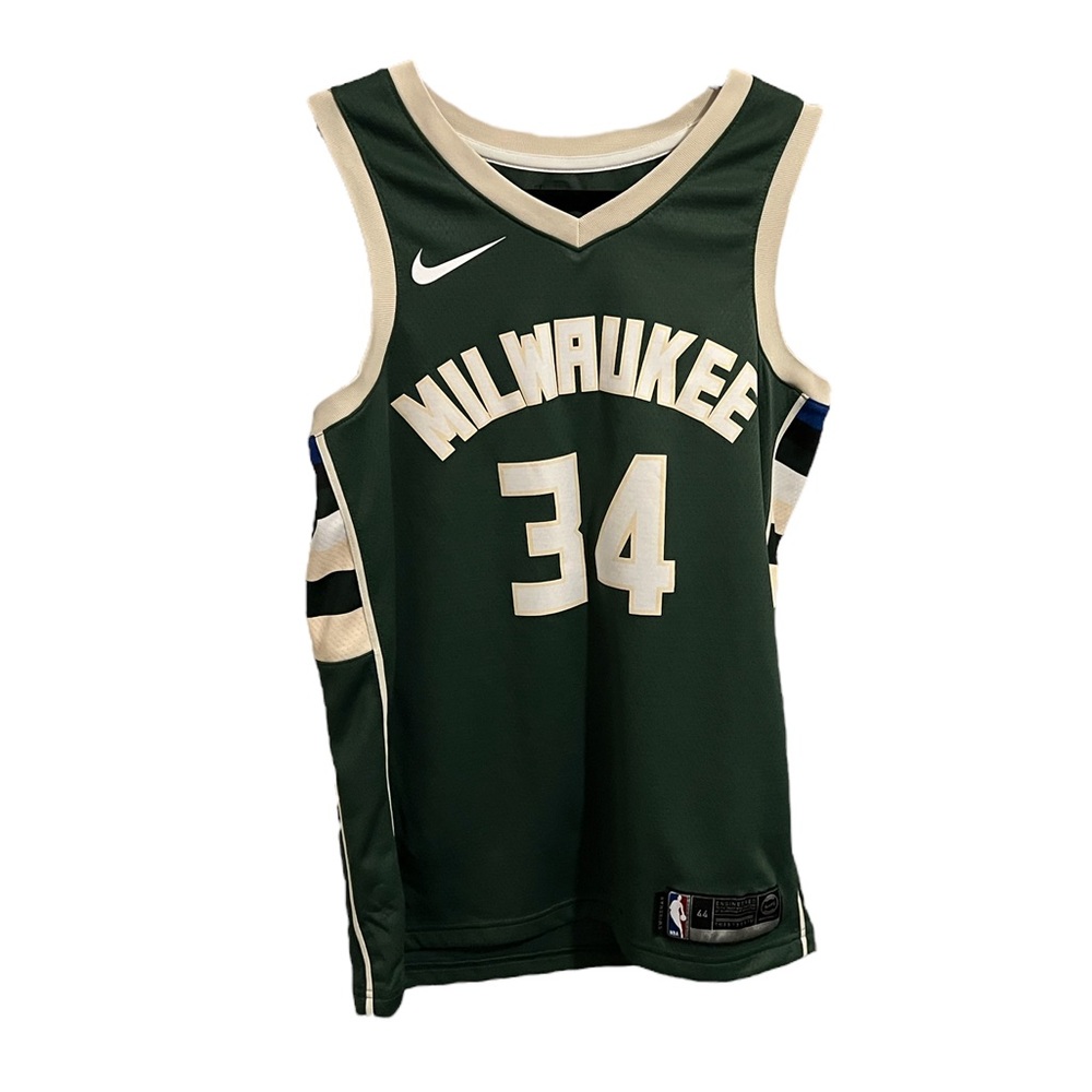 Giannis Antetokounmpo size 44 basically new. Worn twice.